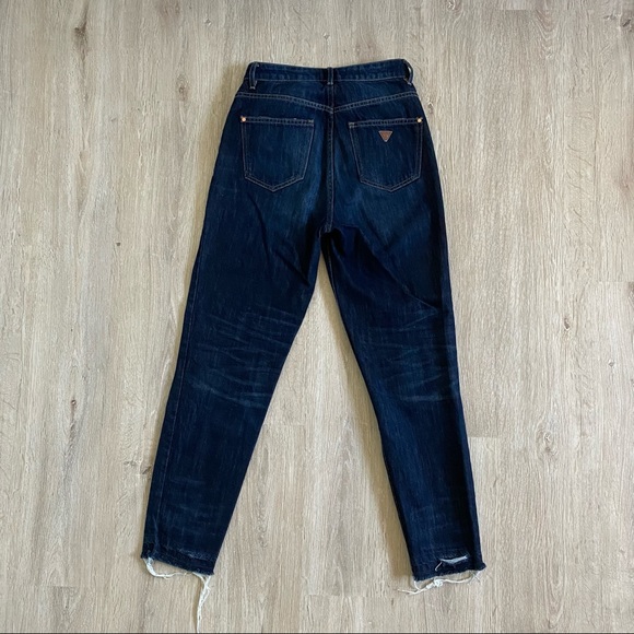 Guess Straight Leg Jeans - Picture 2 of 10